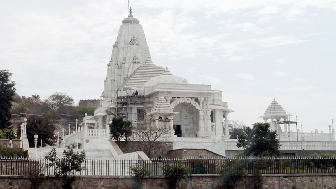 Rajasthan Getaway: 2N Jaipur & 1N Ranthambore Tour