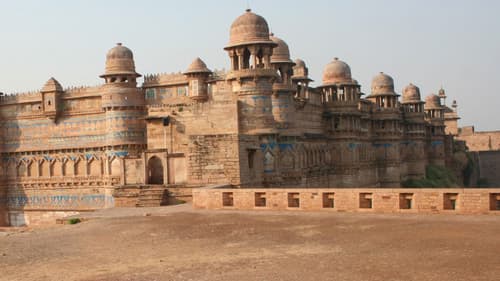 Experience the Rich Heritage of Gwalior: Exploring the Top Tourist Places 