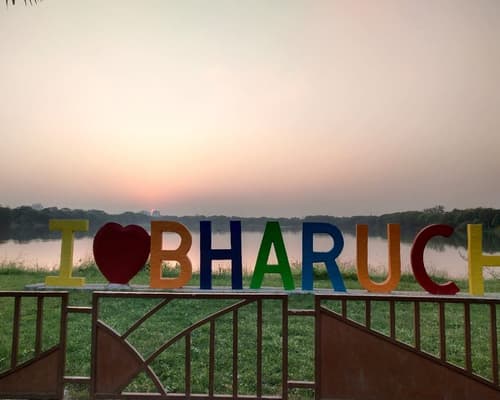 Bharuch Tourist Places: Scenic Beauty 