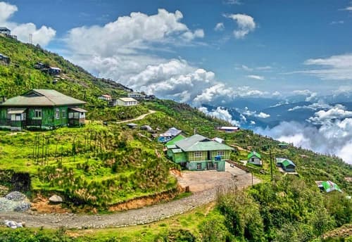 Sikkim Tour Package: Explore the Majestic Peaks, Scenic Valleys, and Cultural Treasures of Gangtok, Lachen, Lachung, and Pelling!