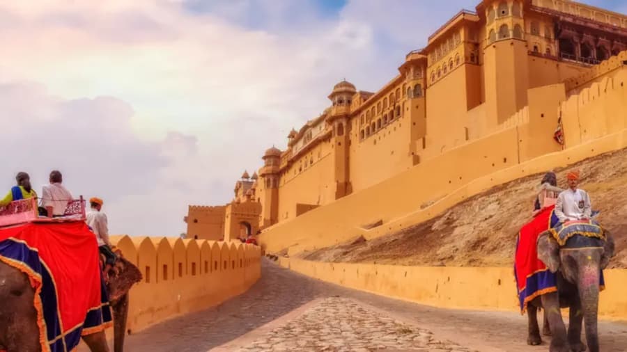Royal Rajasthan Tour Package: Discover the Regal Beauty
