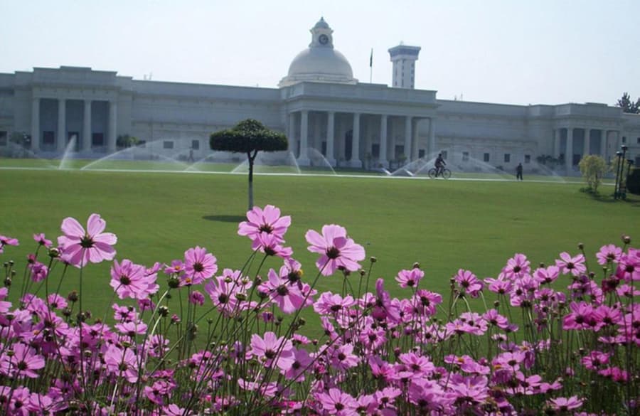 Roorkee Tourist Places: Where history meets innovation in the lap of nature