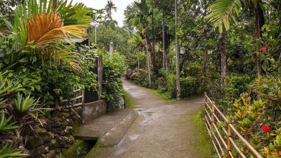 Mawlynnong Tourist Places