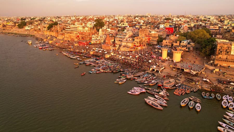 Uttar Pradesh Tour Package: 7N – Lucknow, Ayodhya, Prayagraj & Varanasi!