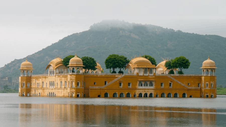 Rajasthan Tour Package: 2 Nights in Jaipur, 1 Night in Pushkar – A Journey of Culture & Charm