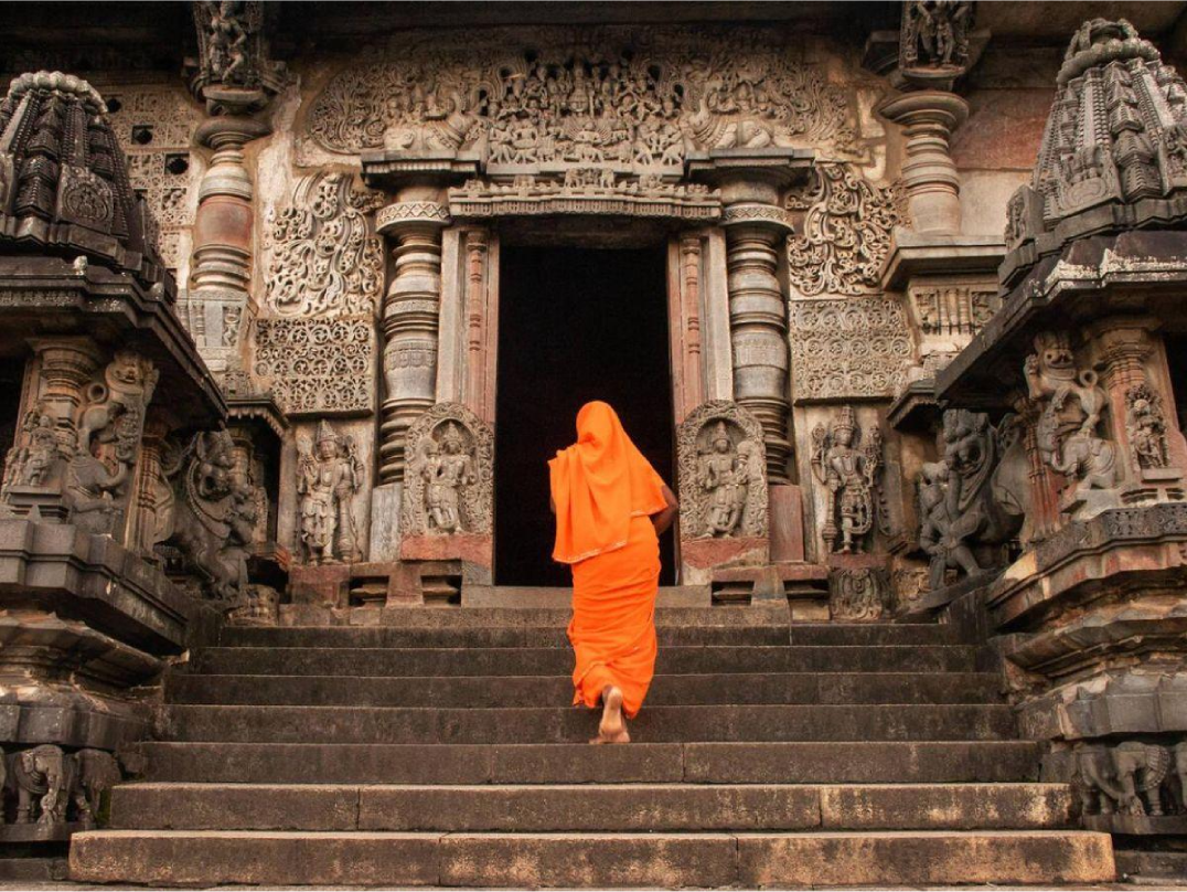 Temples Without Idols: Worshipping the Invisible in India